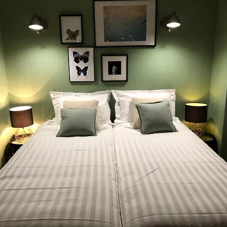 Les Petits Lägenhet *