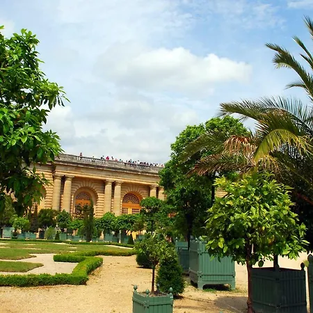 Les Petits Lägenhet