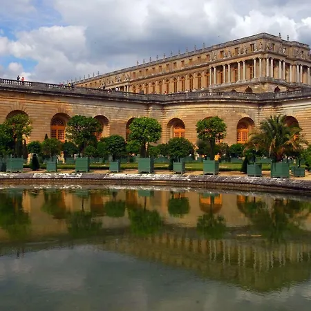 Les Petits Lägenhet *