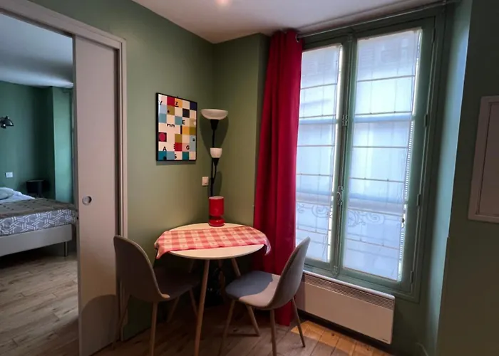 Les Petits Versalles