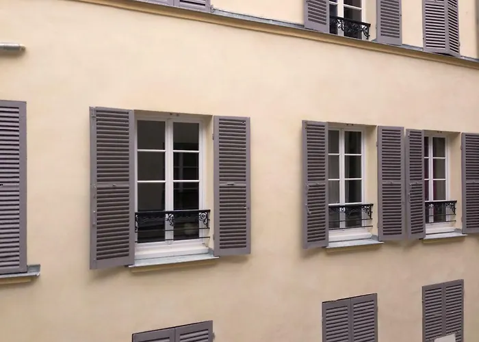 Les Petits * Versalles